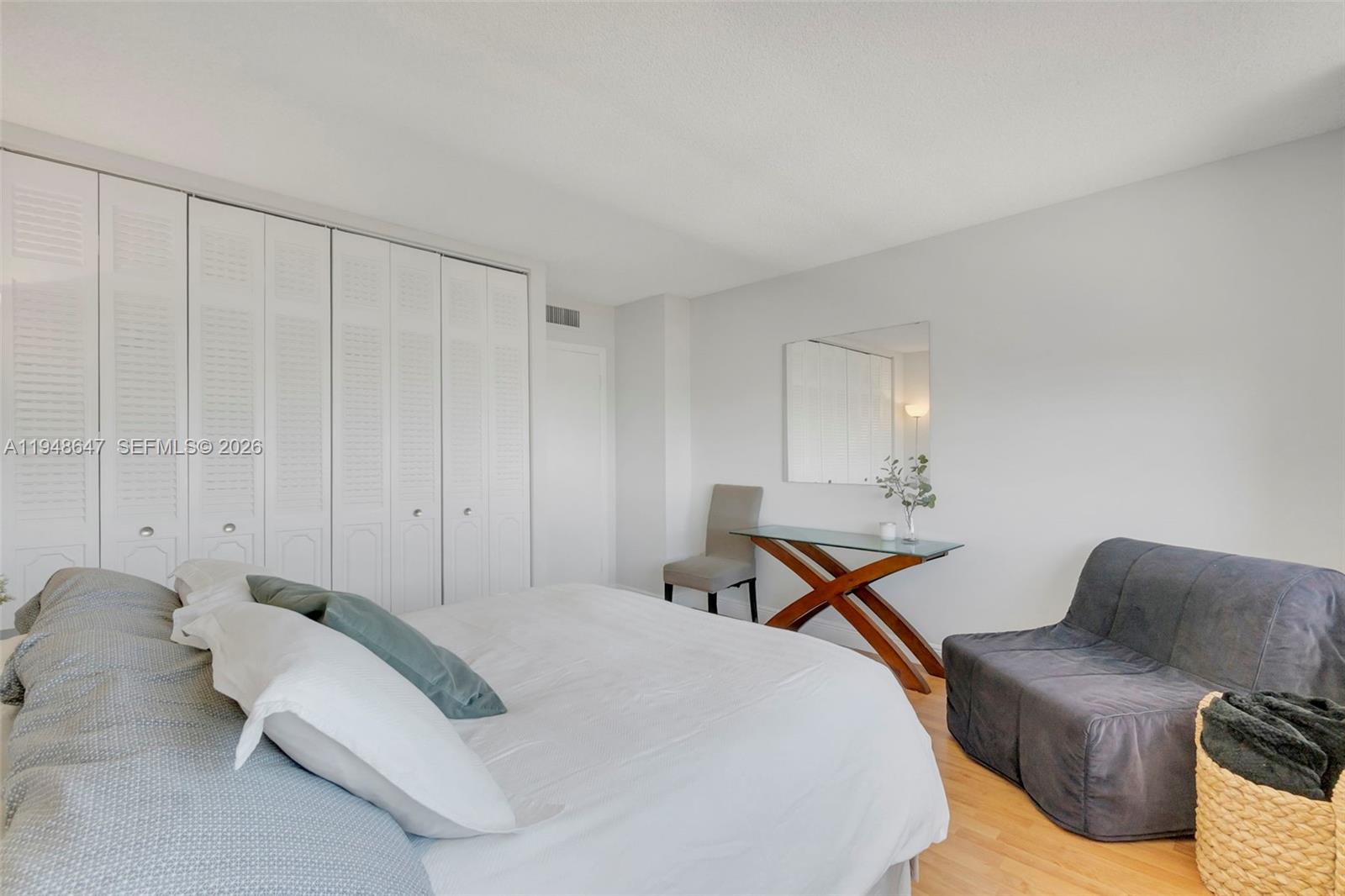 BOCA TOWERS CONDO PORTION - Residential