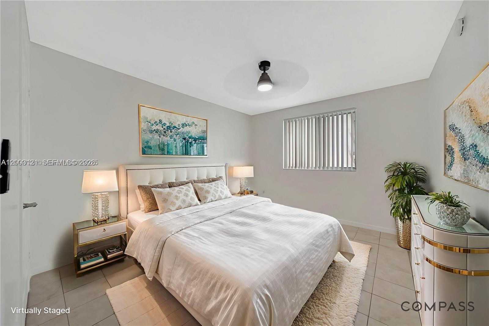 ROYAL GRAND CONDO - Residential