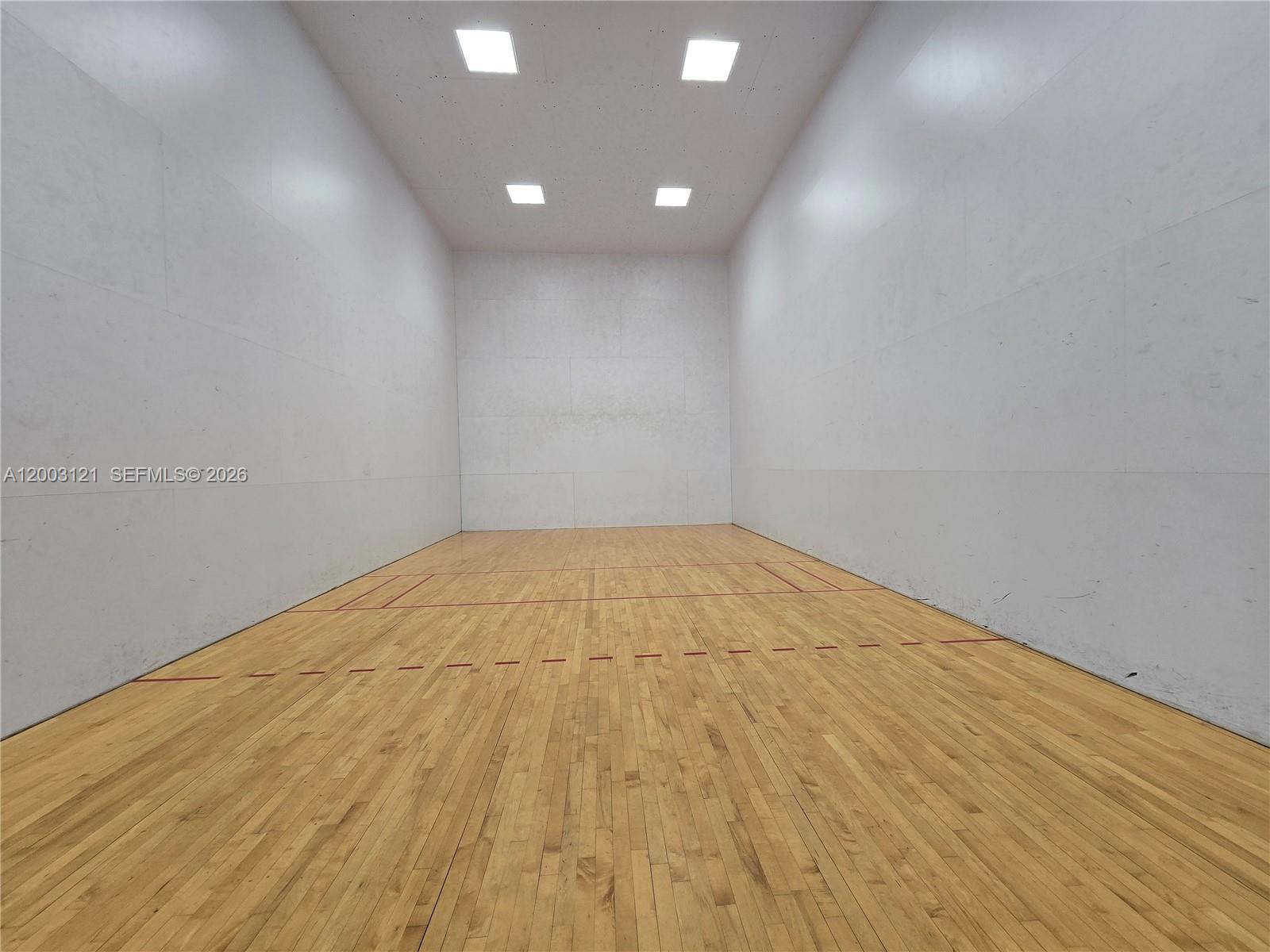 ROYAL GRAND CONDO - Residential