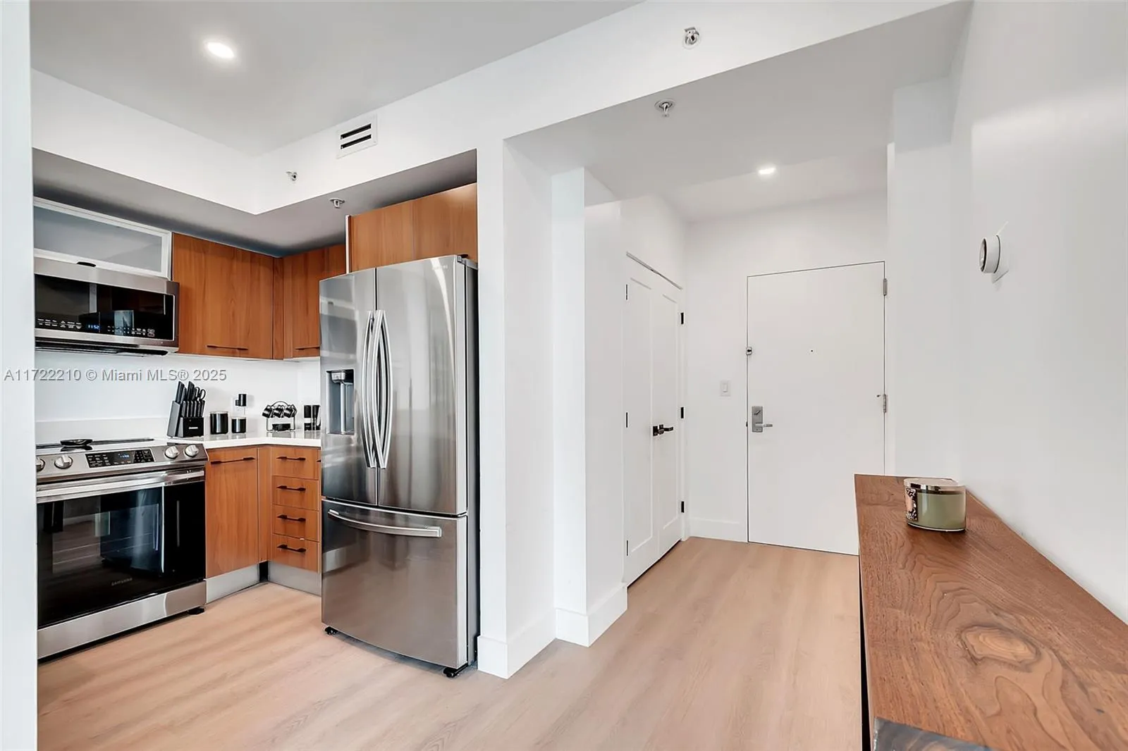 Miami, Florida 33156, United States, 2 Bedrooms Bedrooms, ,2 BathroomsBathrooms,Residential,Active,20158