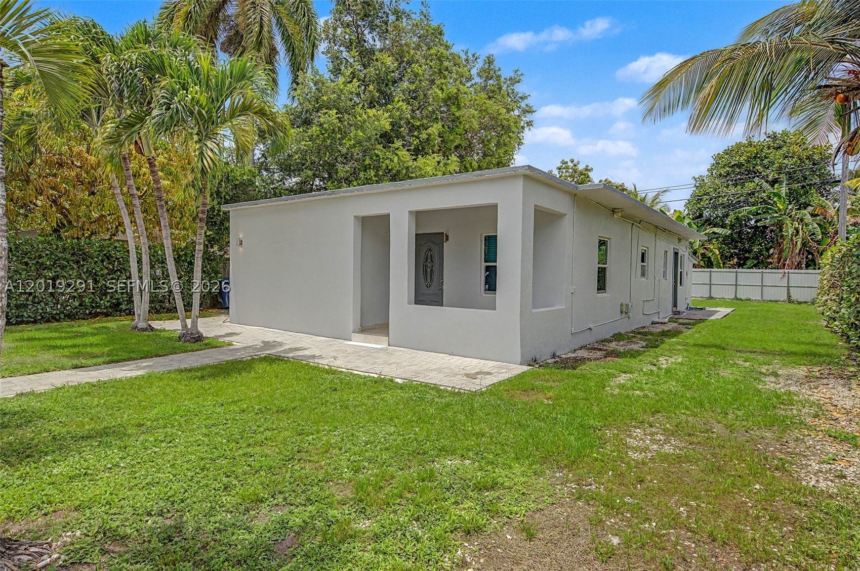 5917 SW 62nd Ter 0