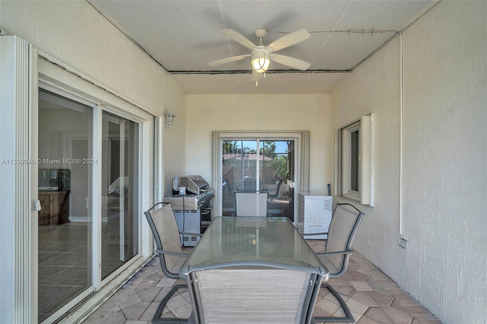SILVER PALM HOMES - Residential