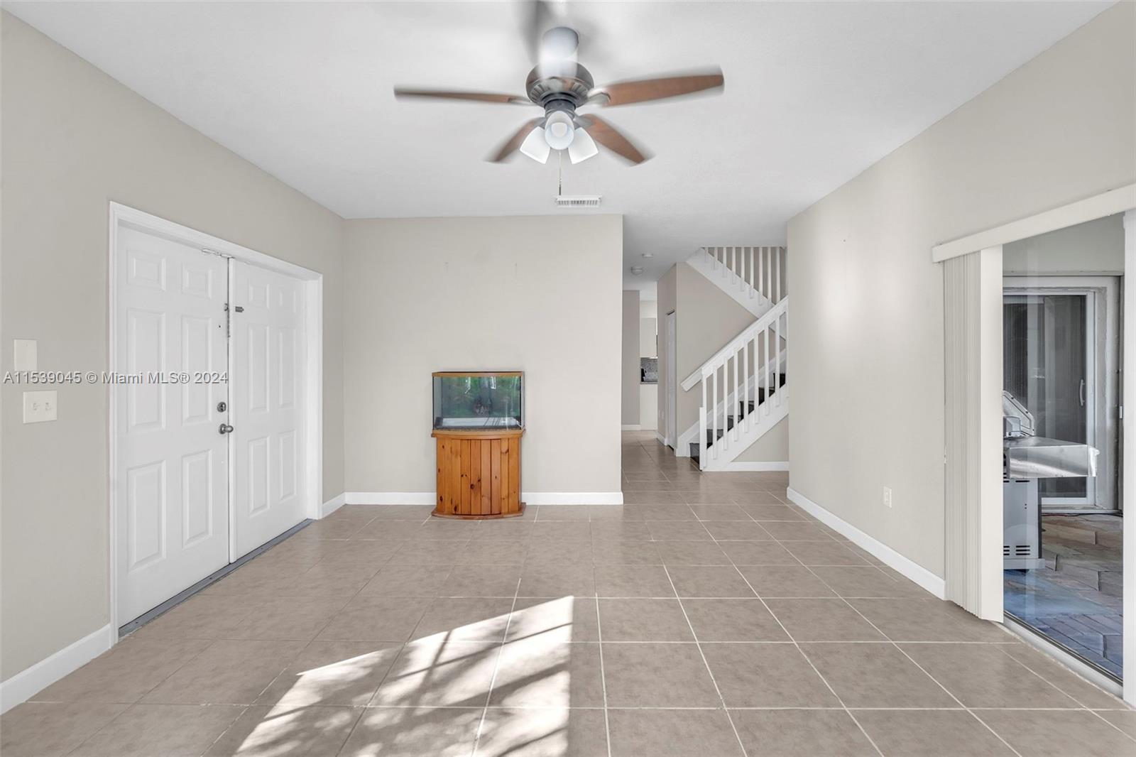 SILVER PALM HOMES - Residential
