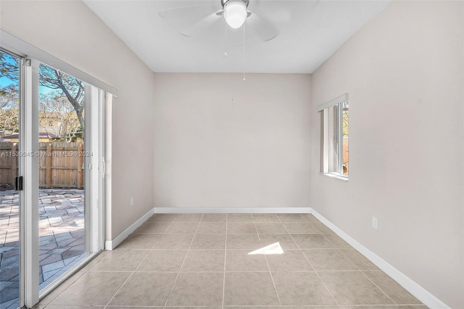 SILVER PALM HOMES - Residential