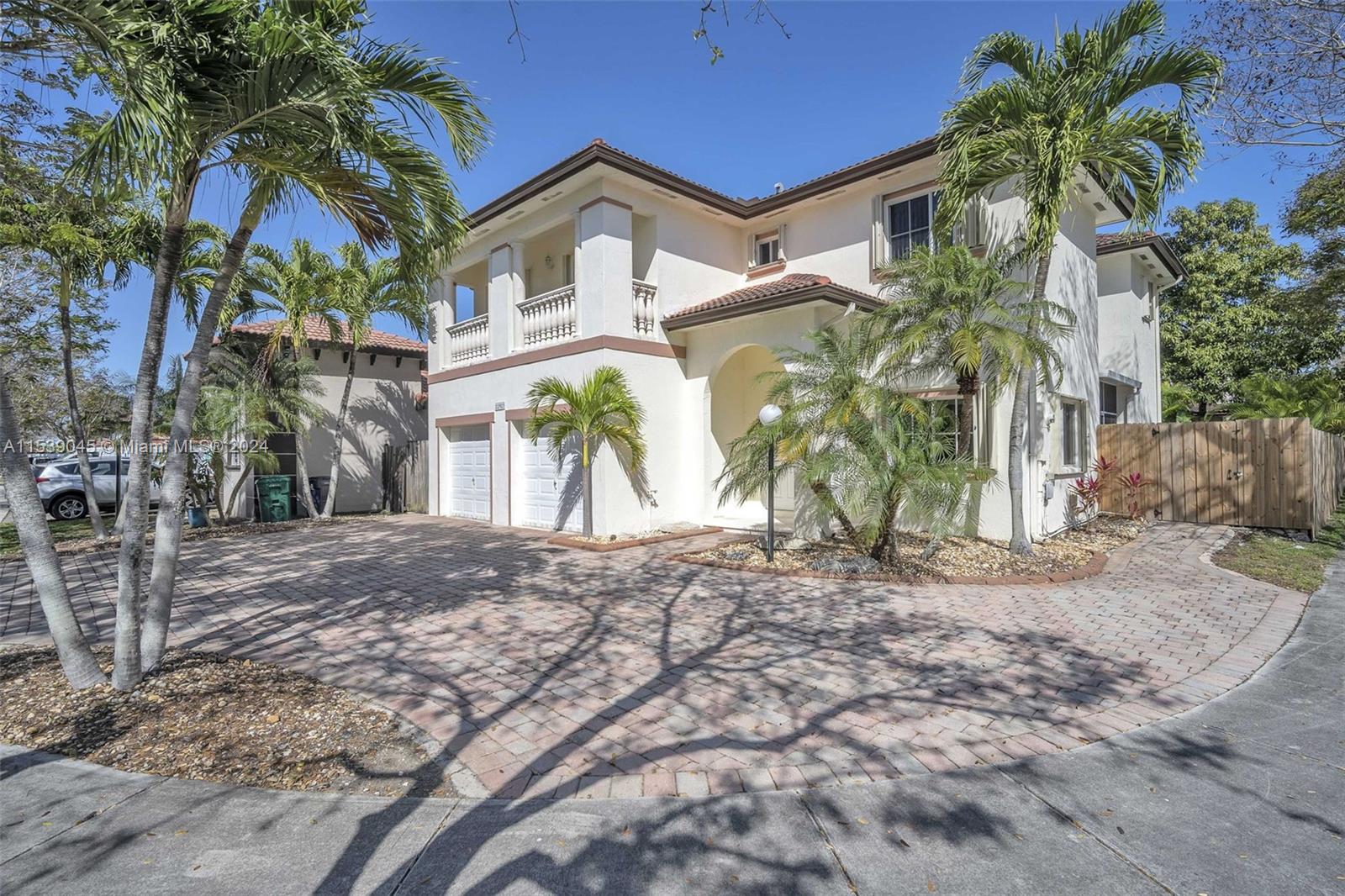 SILVER PALM HOMES - Residential