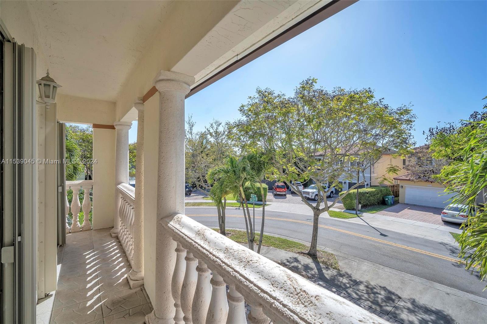 SILVER PALM HOMES - Residential