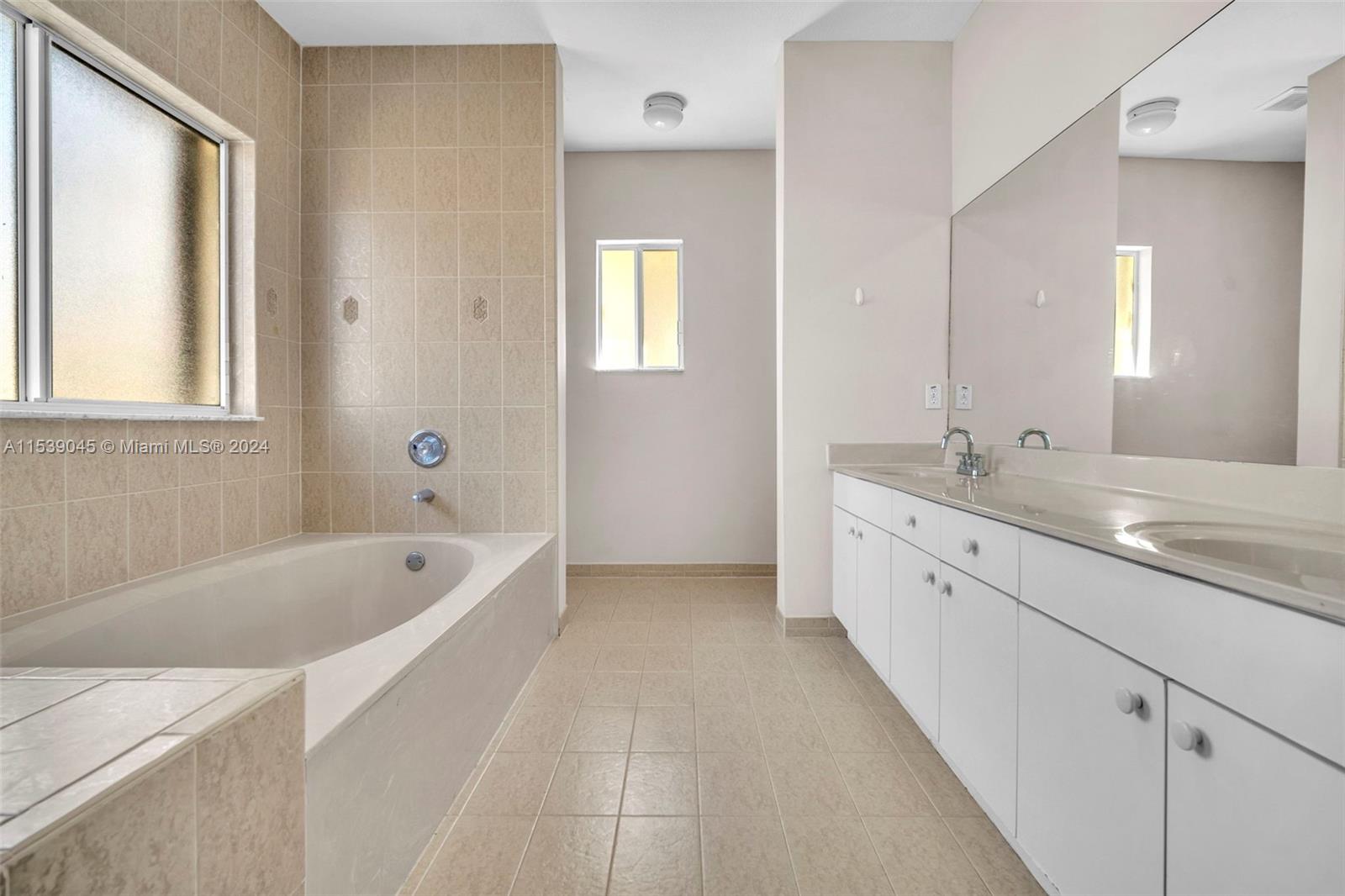 SILVER PALM HOMES - Residential