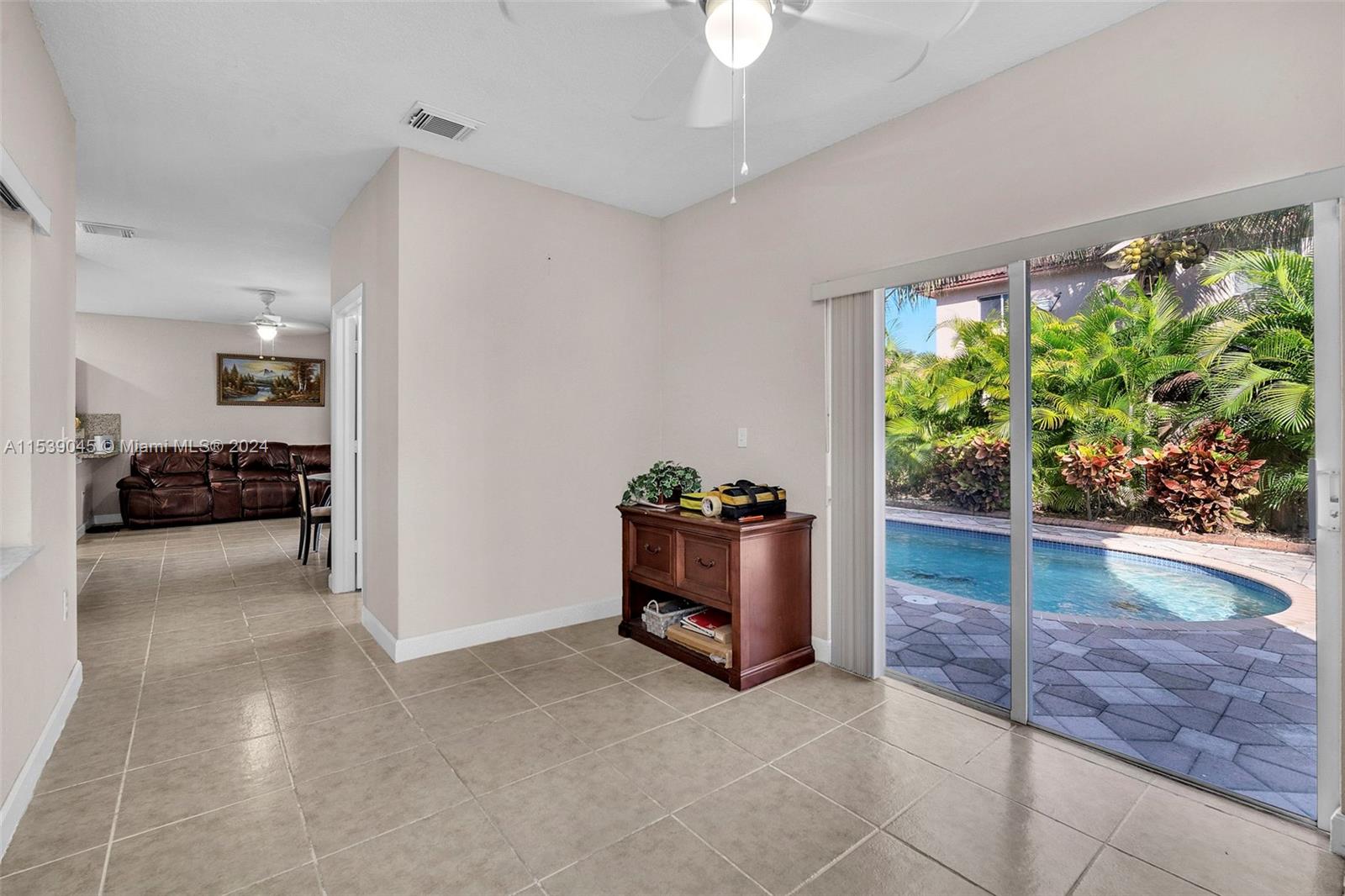 SILVER PALM HOMES - Residential