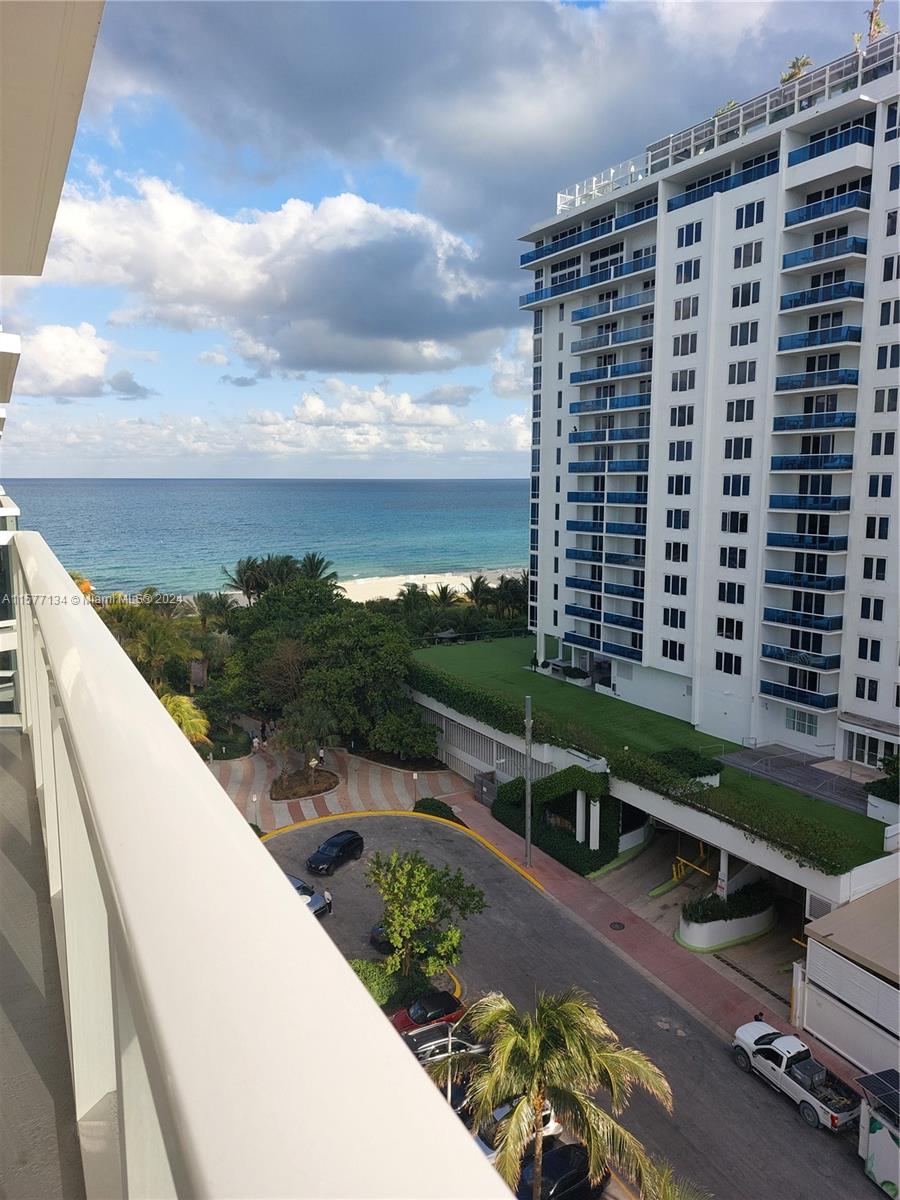 THE RIVIERA CONDO - Residential Lease