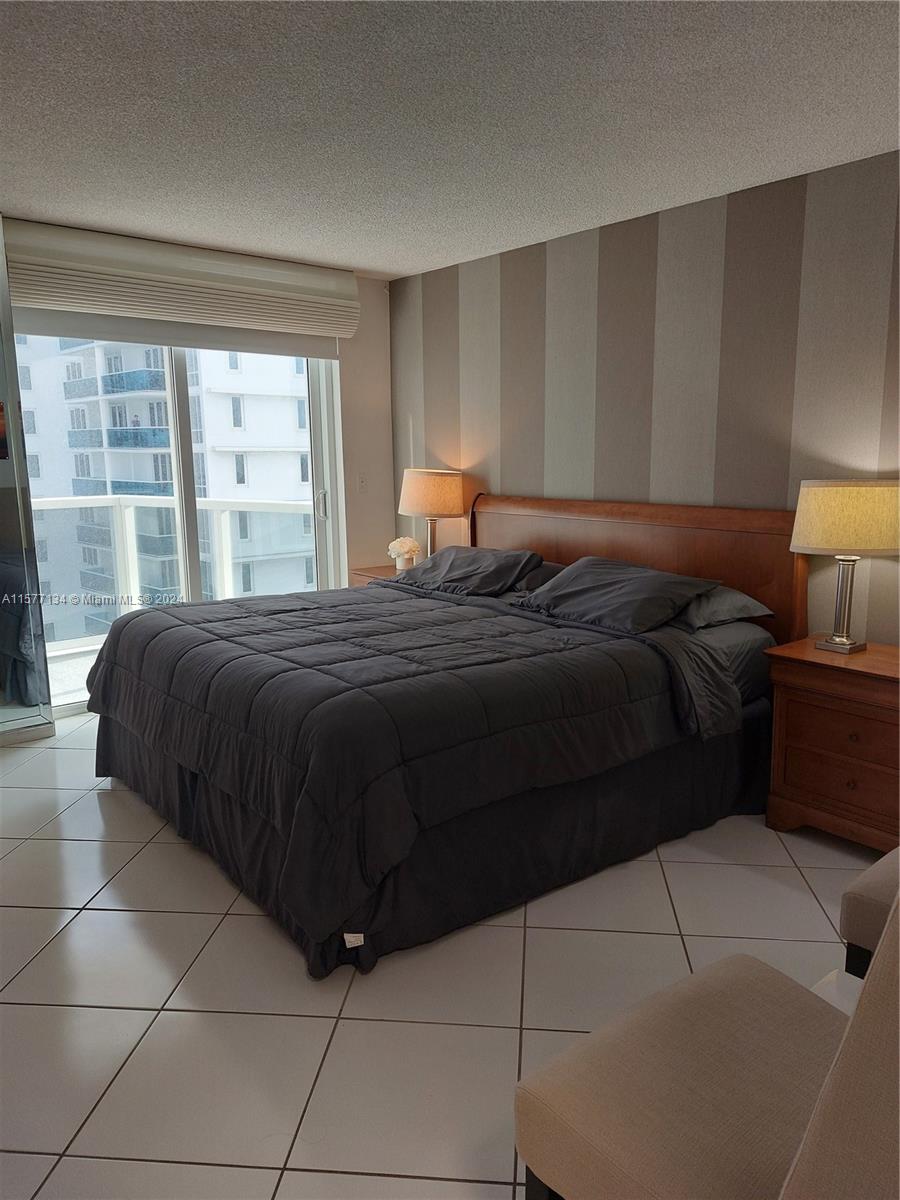 THE RIVIERA CONDO - Residential Lease