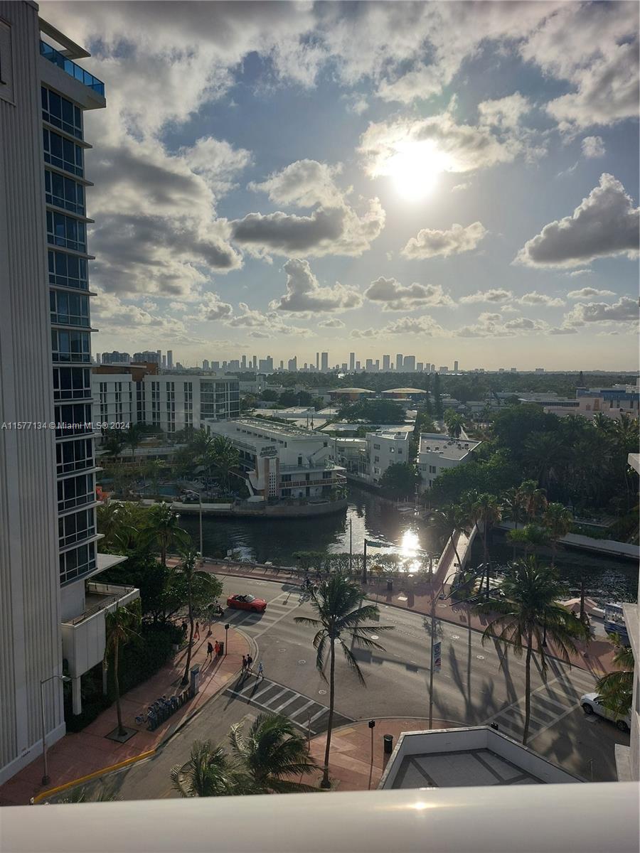 THE RIVIERA CONDO - Residential Lease