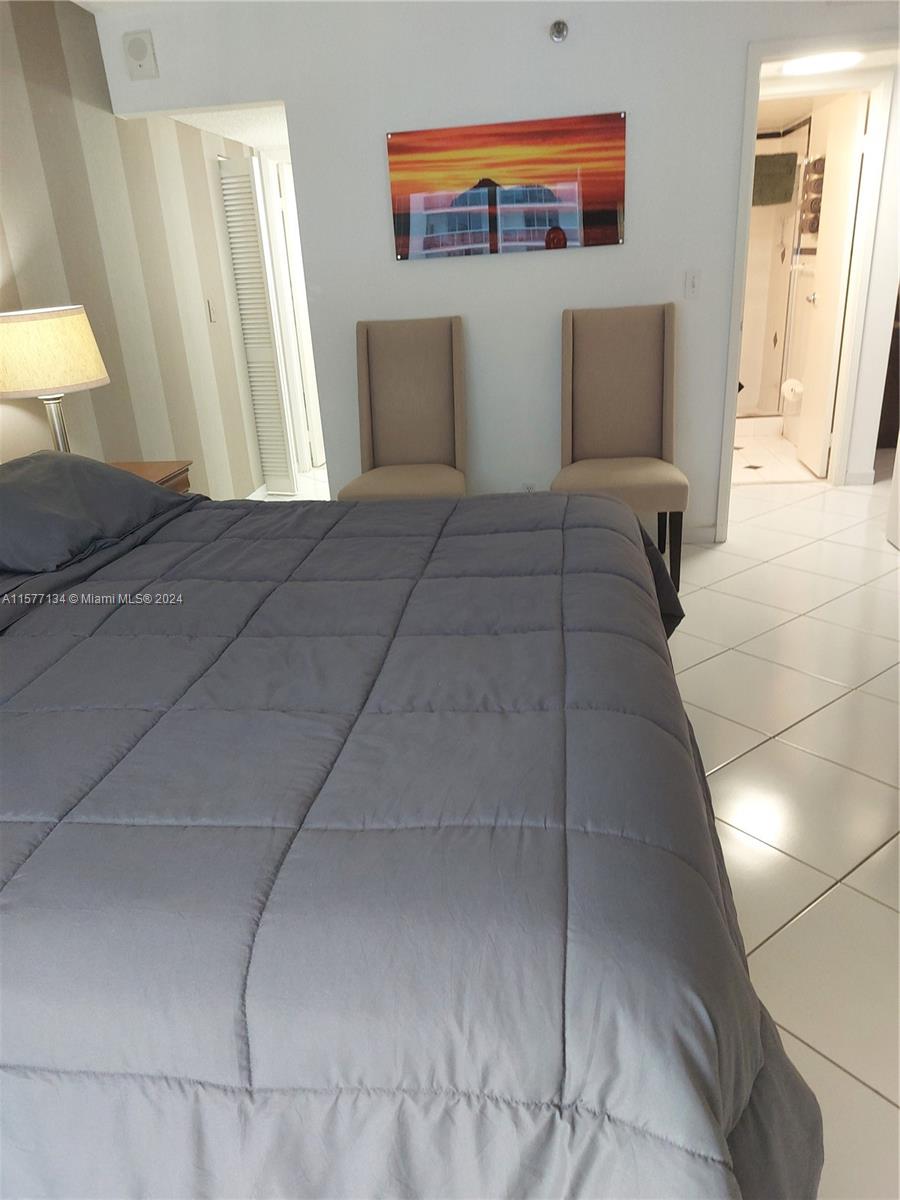 THE RIVIERA CONDO - Residential Lease
