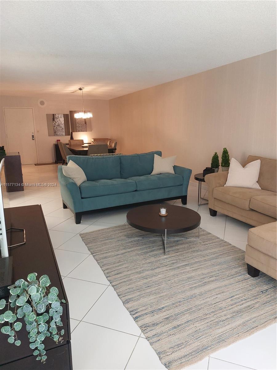 THE RIVIERA CONDO - Residential Lease