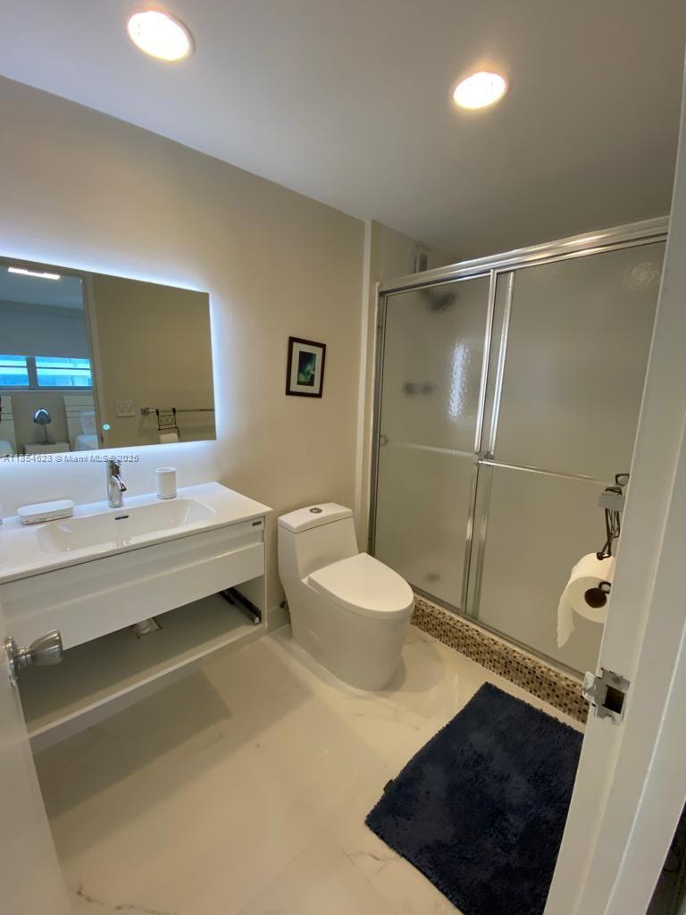 SIAN OCEAN RESIDENCES CON - Residential Lease