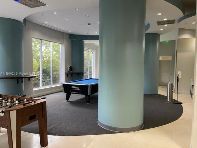 SIAN OCEAN RESIDENCES CON - Residential Lease