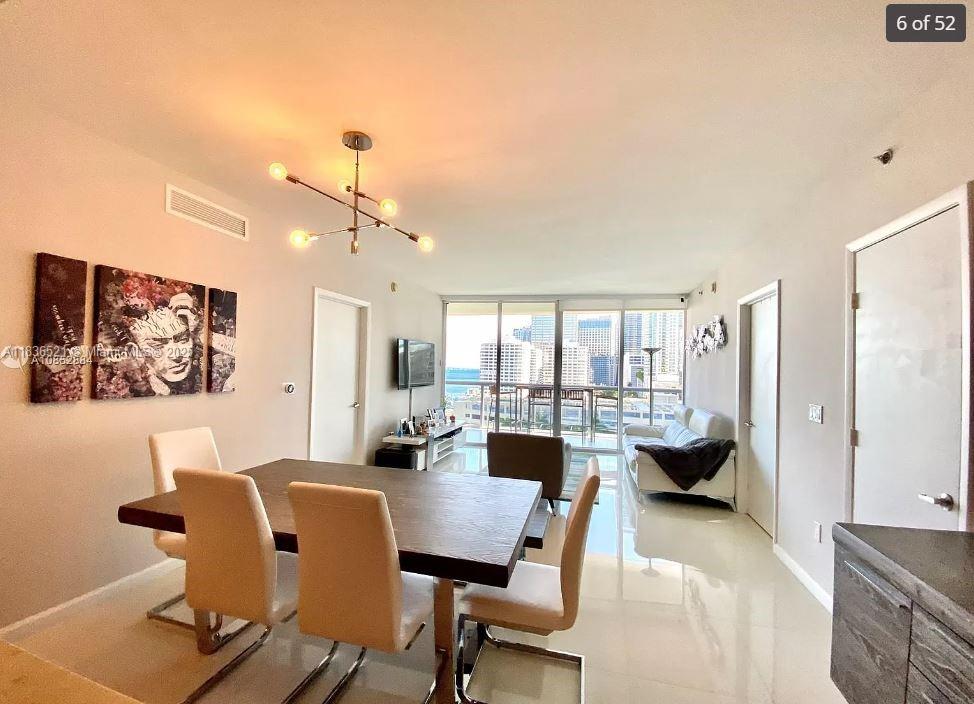 495 Brickell Ave 1205, Miami, FL, 33131/$1,072,000 3 495 Brickell Ave 1205