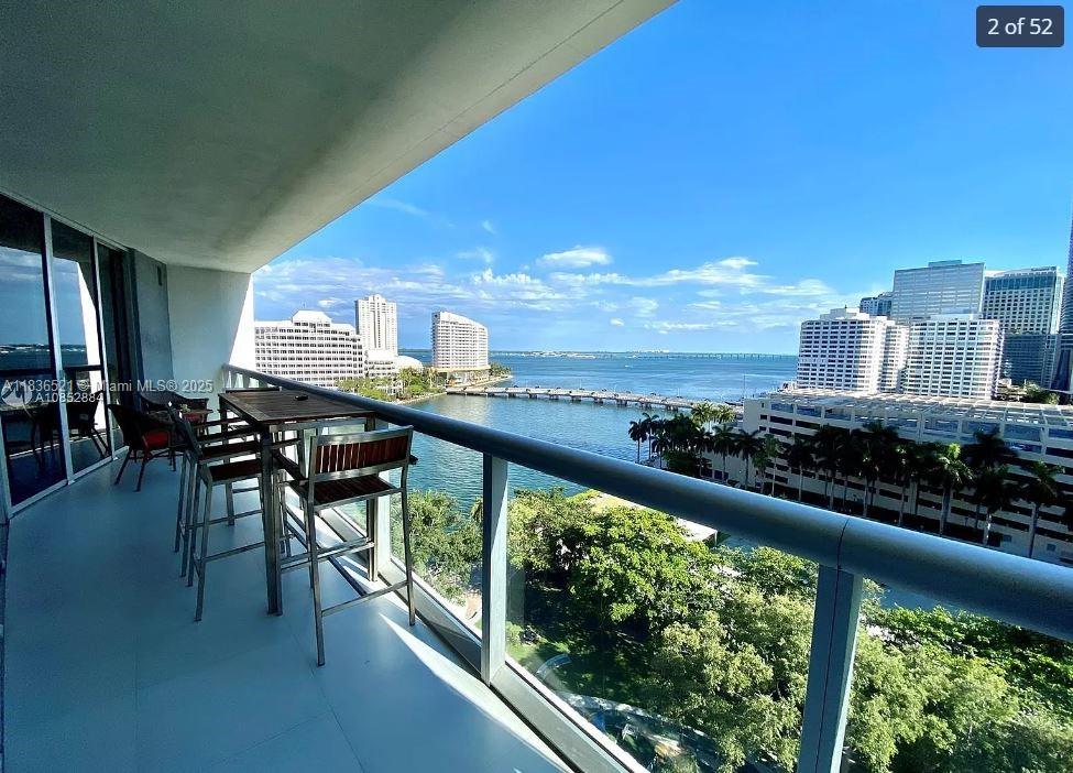 495 Brickell Ave 1205, Miami, FL, 33131/$1,072,000 1 495 Brickell Ave 1205