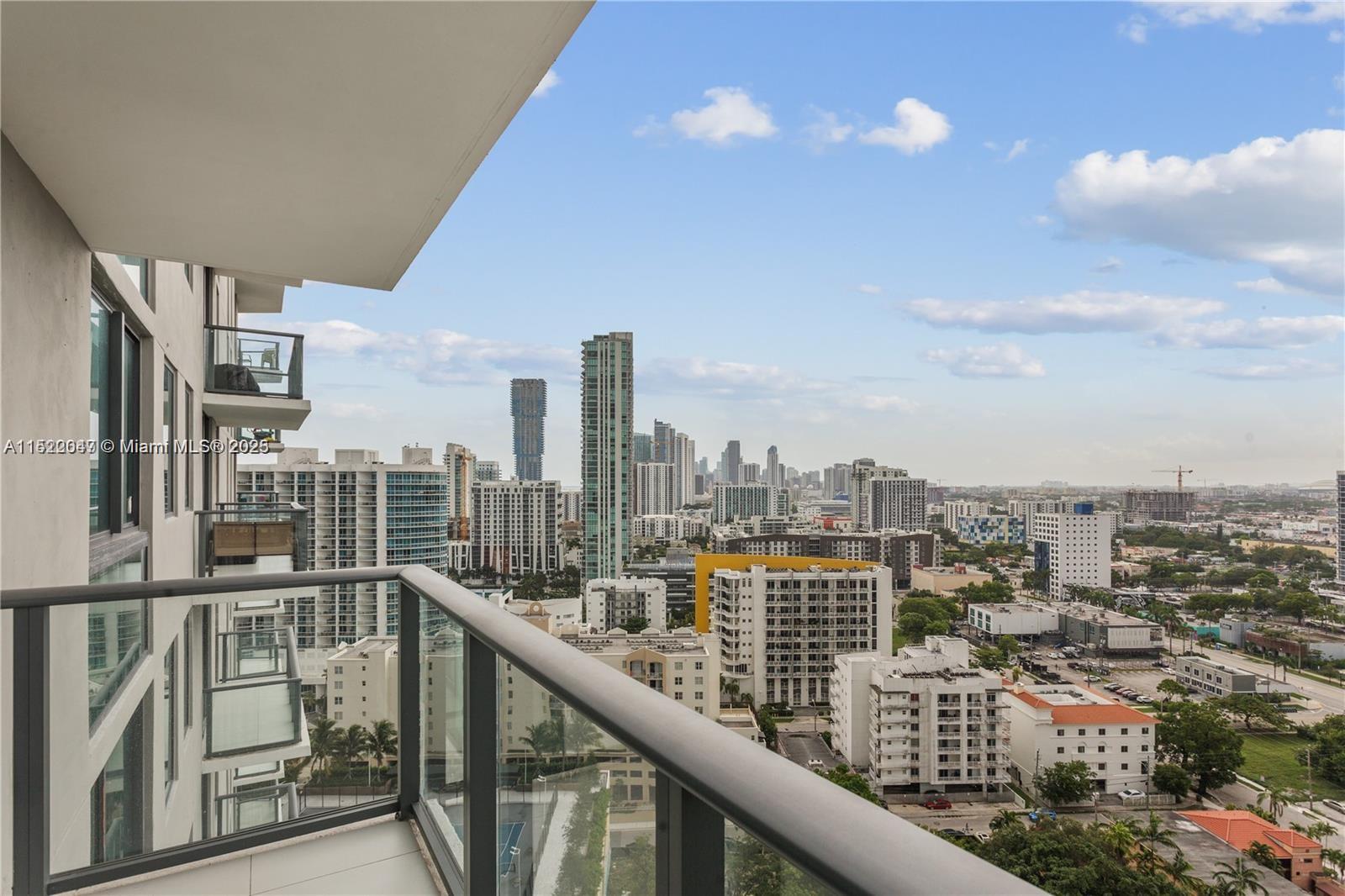 PARAISO BAYVIEWS CONDO - Residential