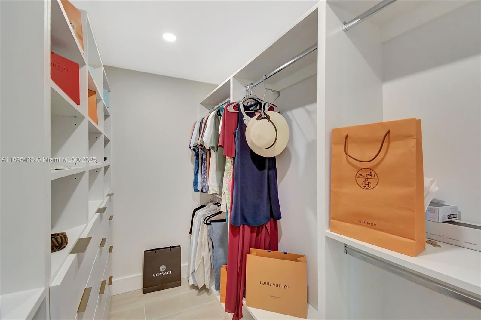 100 HIDDEN BAY CONDO - Residential Lease