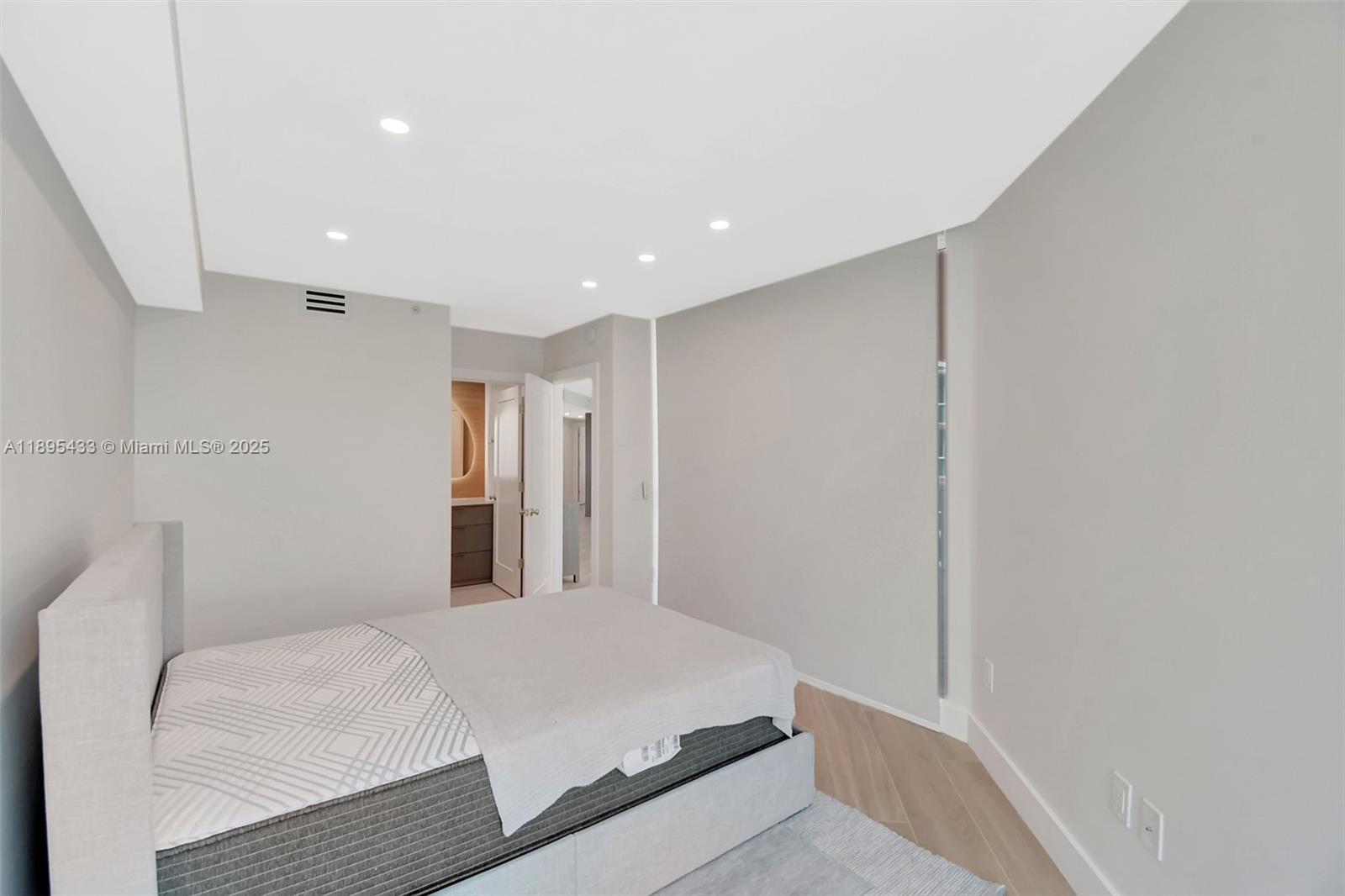 100 HIDDEN BAY CONDO - Residential Lease