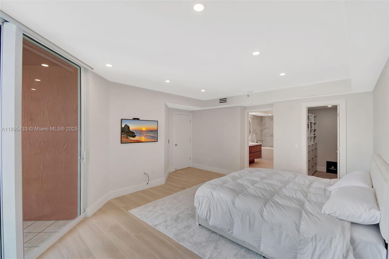 100 HIDDEN BAY CONDO - Residential Lease