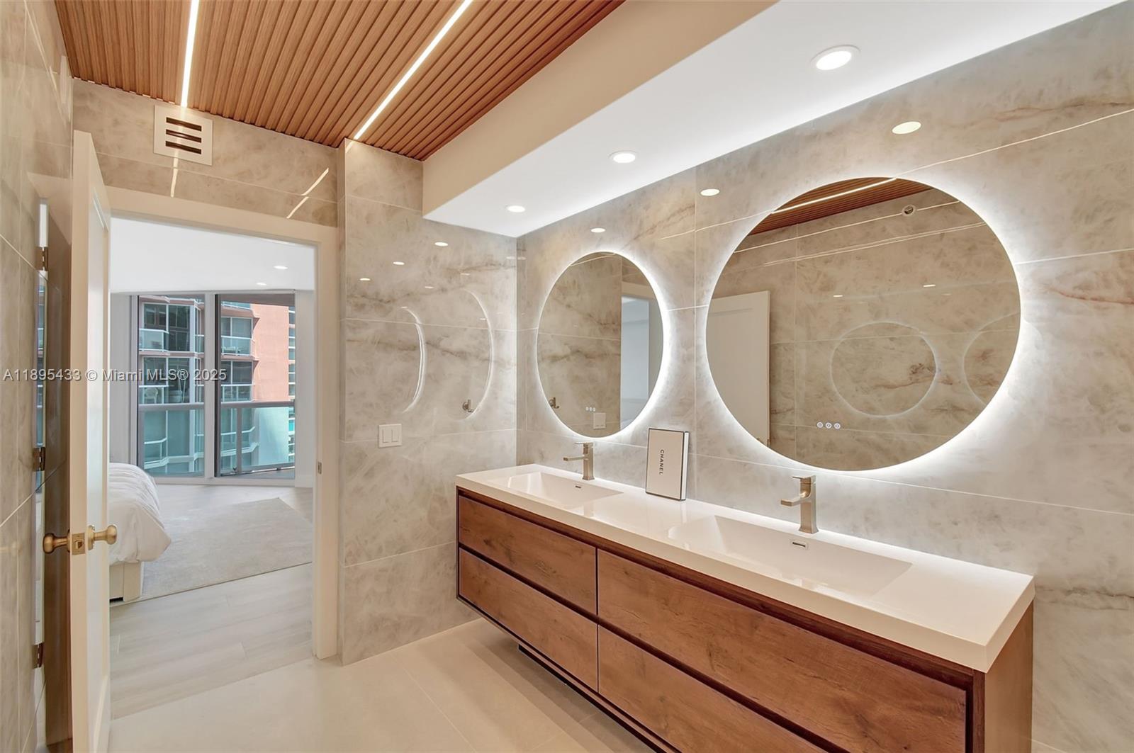 100 HIDDEN BAY CONDO - Residential Lease