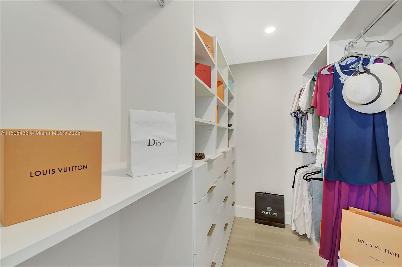 100 HIDDEN BAY CONDO - Residential Lease