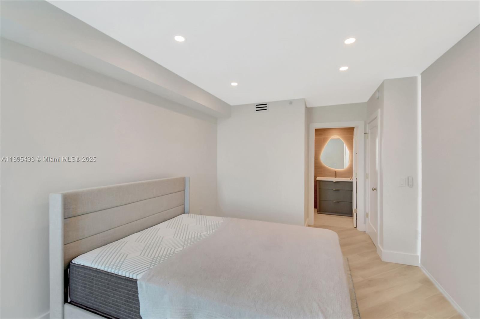 100 HIDDEN BAY CONDO - Residential Lease