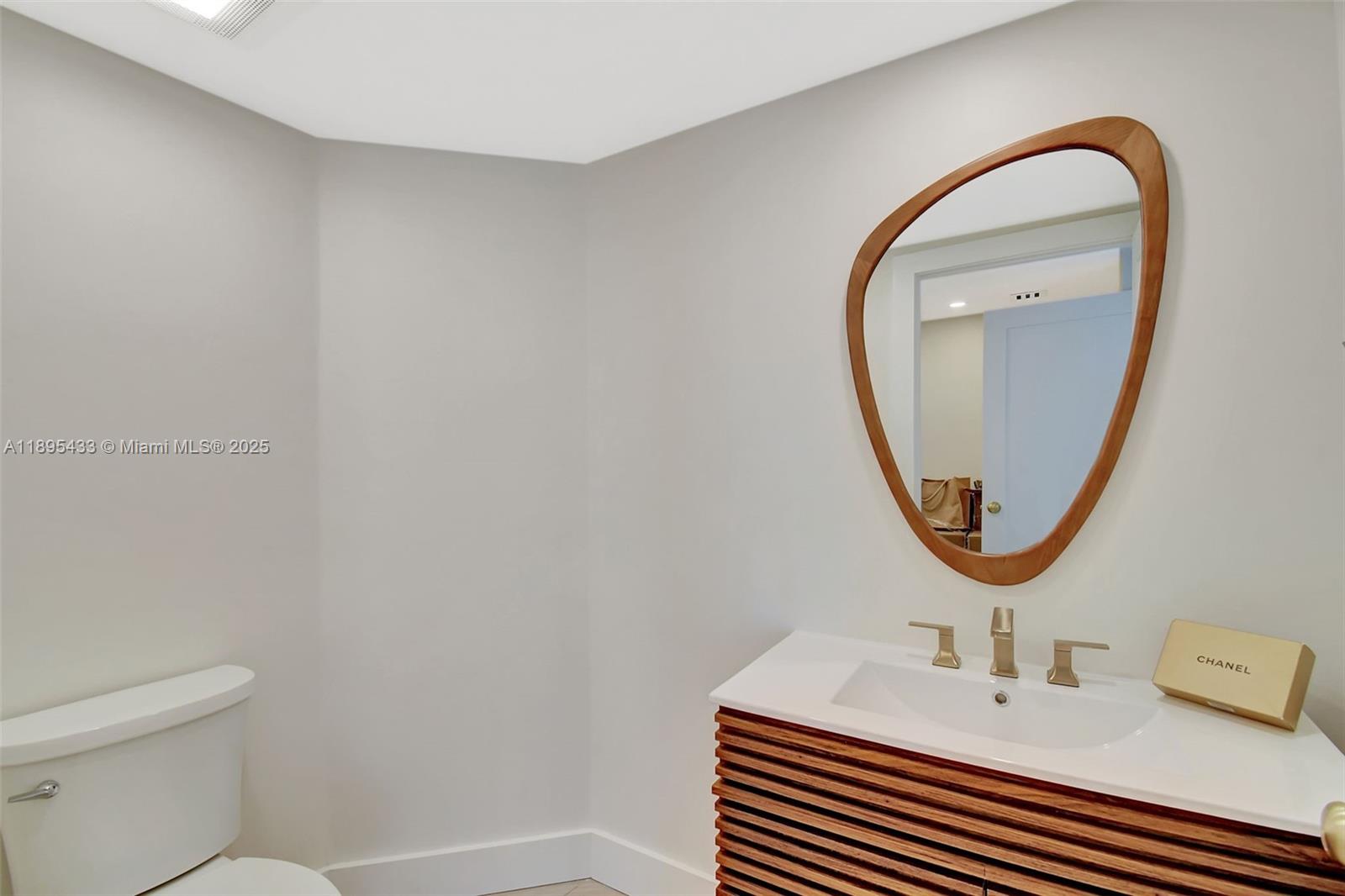 100 HIDDEN BAY CONDO - Residential Lease