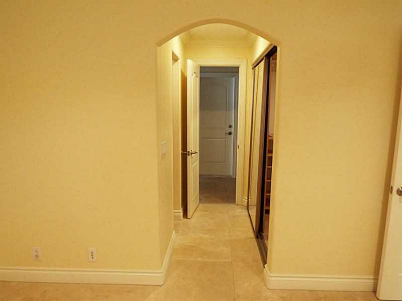 ARROWHEAD GOLF & TENNIS C - Residential