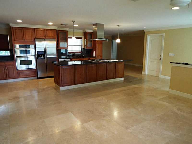 ARROWHEAD GOLF & TENNIS C - Residential