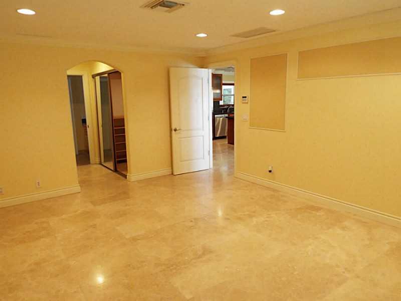 ARROWHEAD GOLF & TENNIS C - Residential