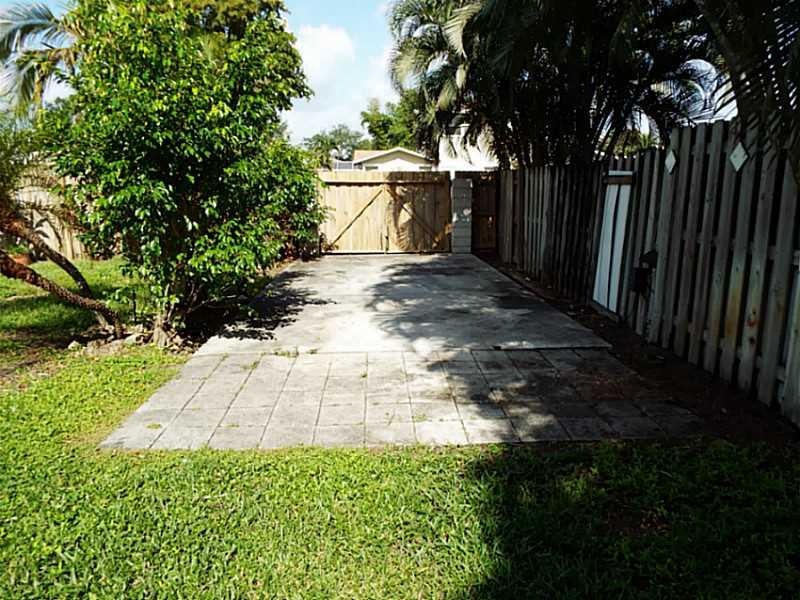 ARROWHEAD GOLF & TENNIS C - Residential