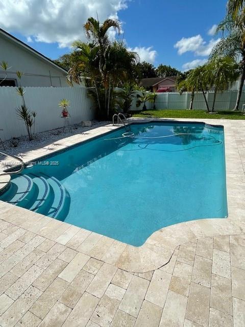 EMAUS PINES - Residential