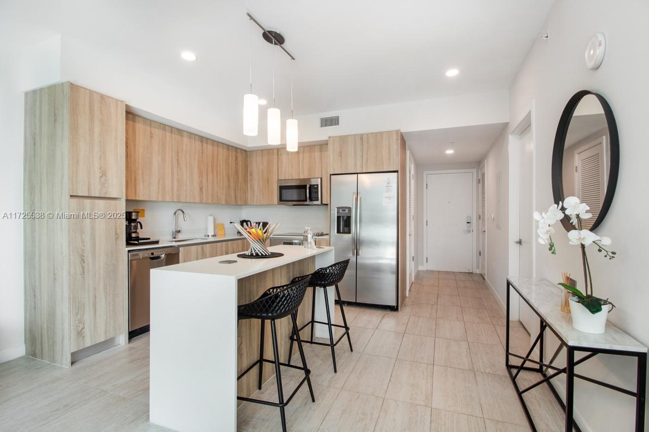 QUADRO CONDO - Residential