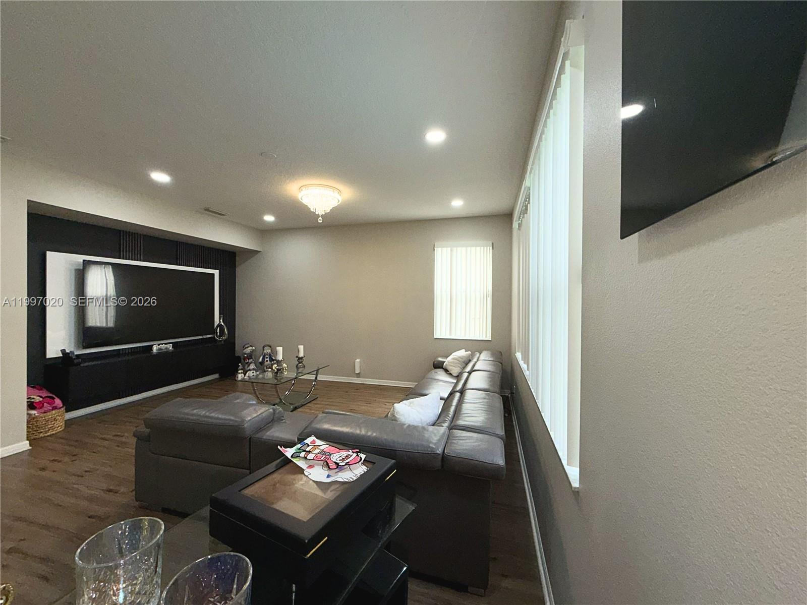 LEGACY PARK PH 02 - Residential