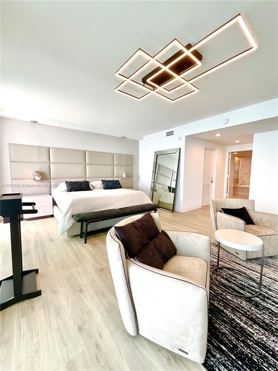 APOGEE BEACH CONDOMINIUM - Residential