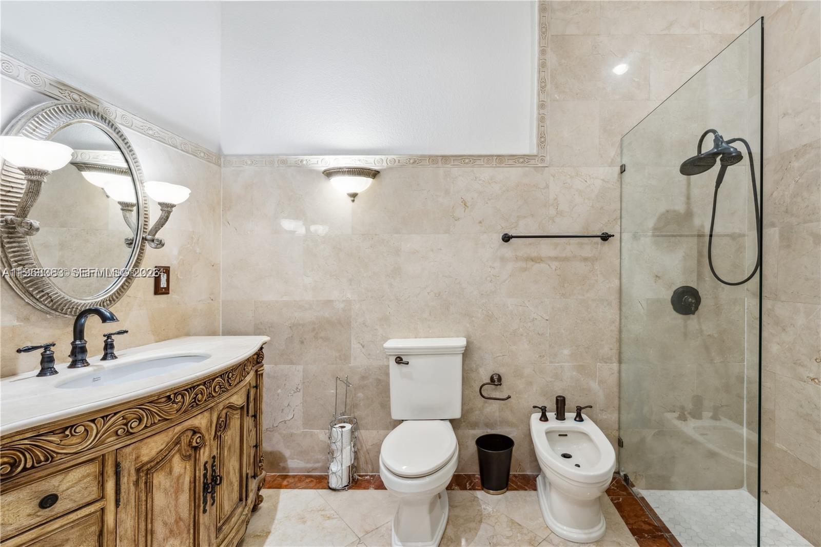 6TH ADDN TO ROYAL OAKS - Residential