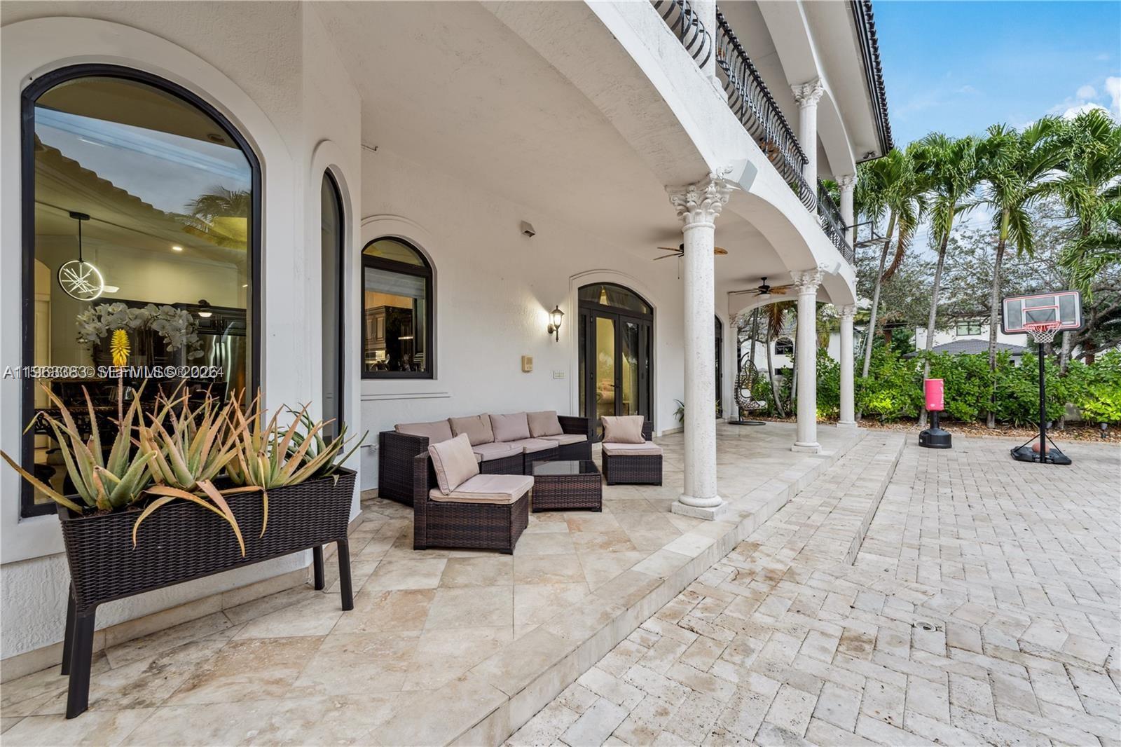 6TH ADDN TO ROYAL OAKS - Residential