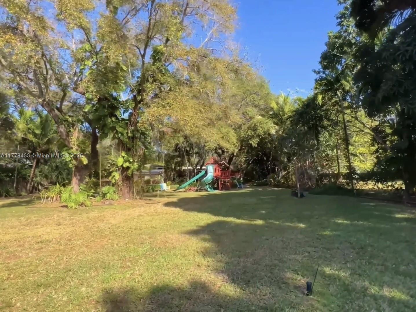SKY LAKE - Residential