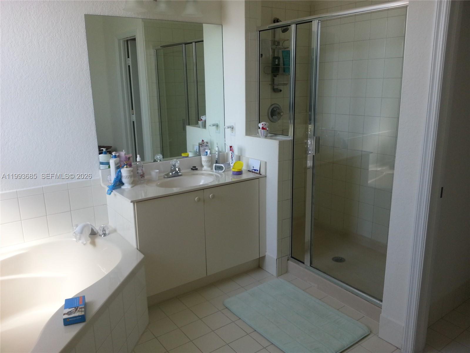 ISLANDS AT DORAL TOWNHOME - Residential
