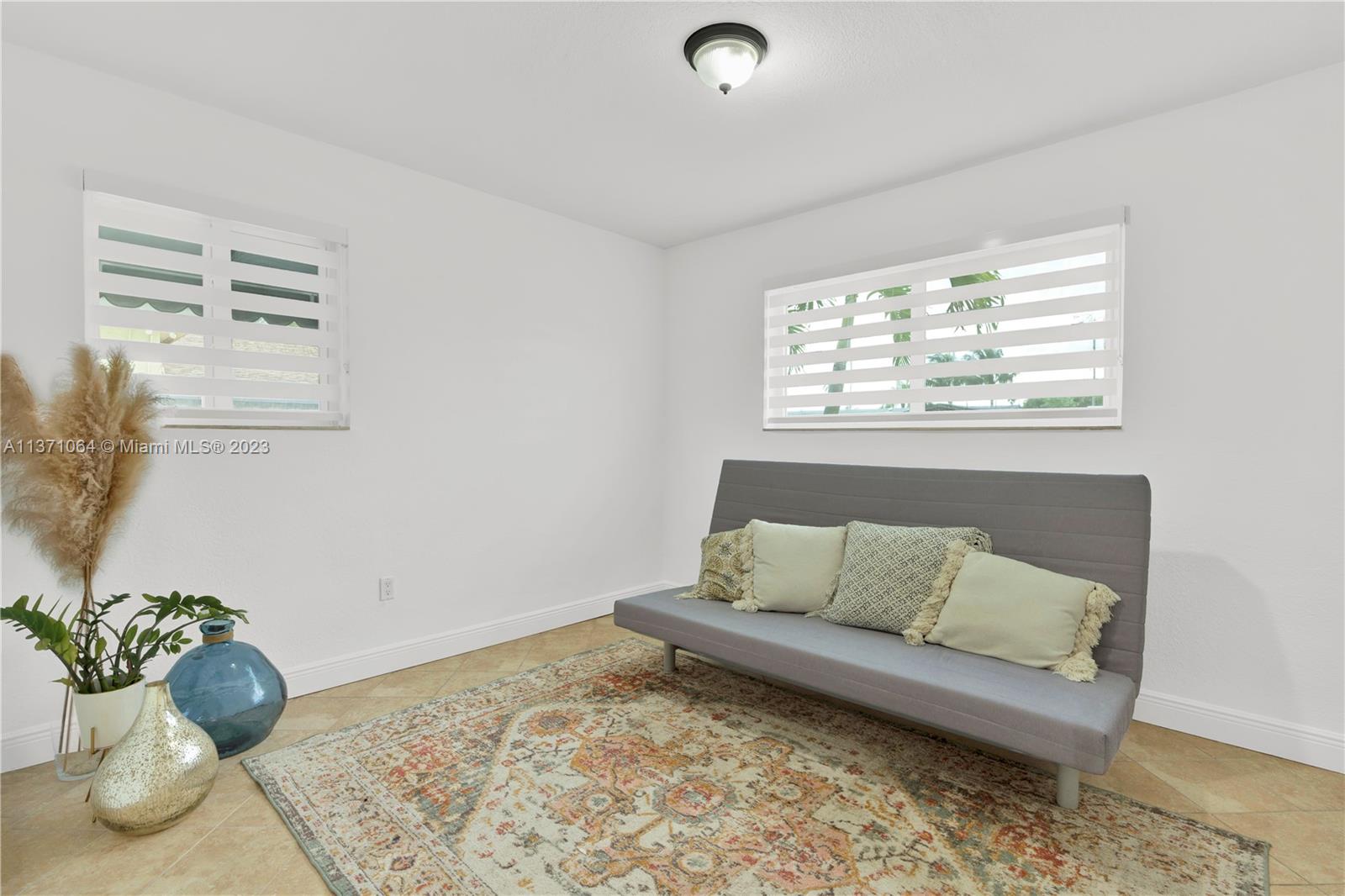 PINE TREE HOMES - Residential