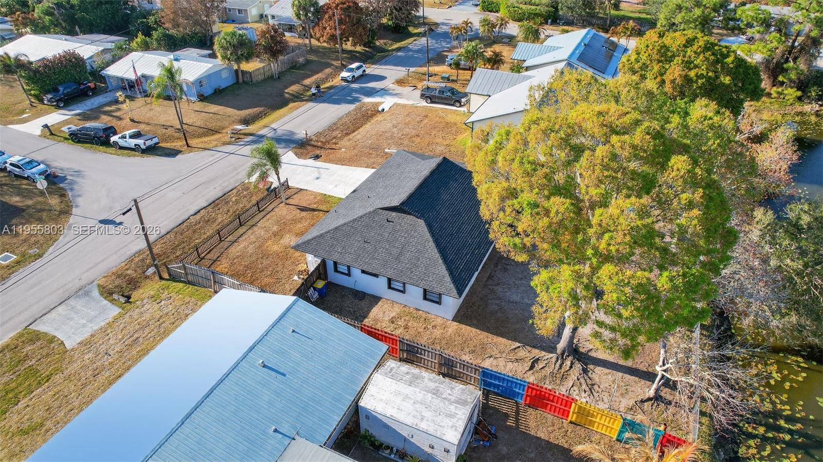 CORAL GARDENS - Residential