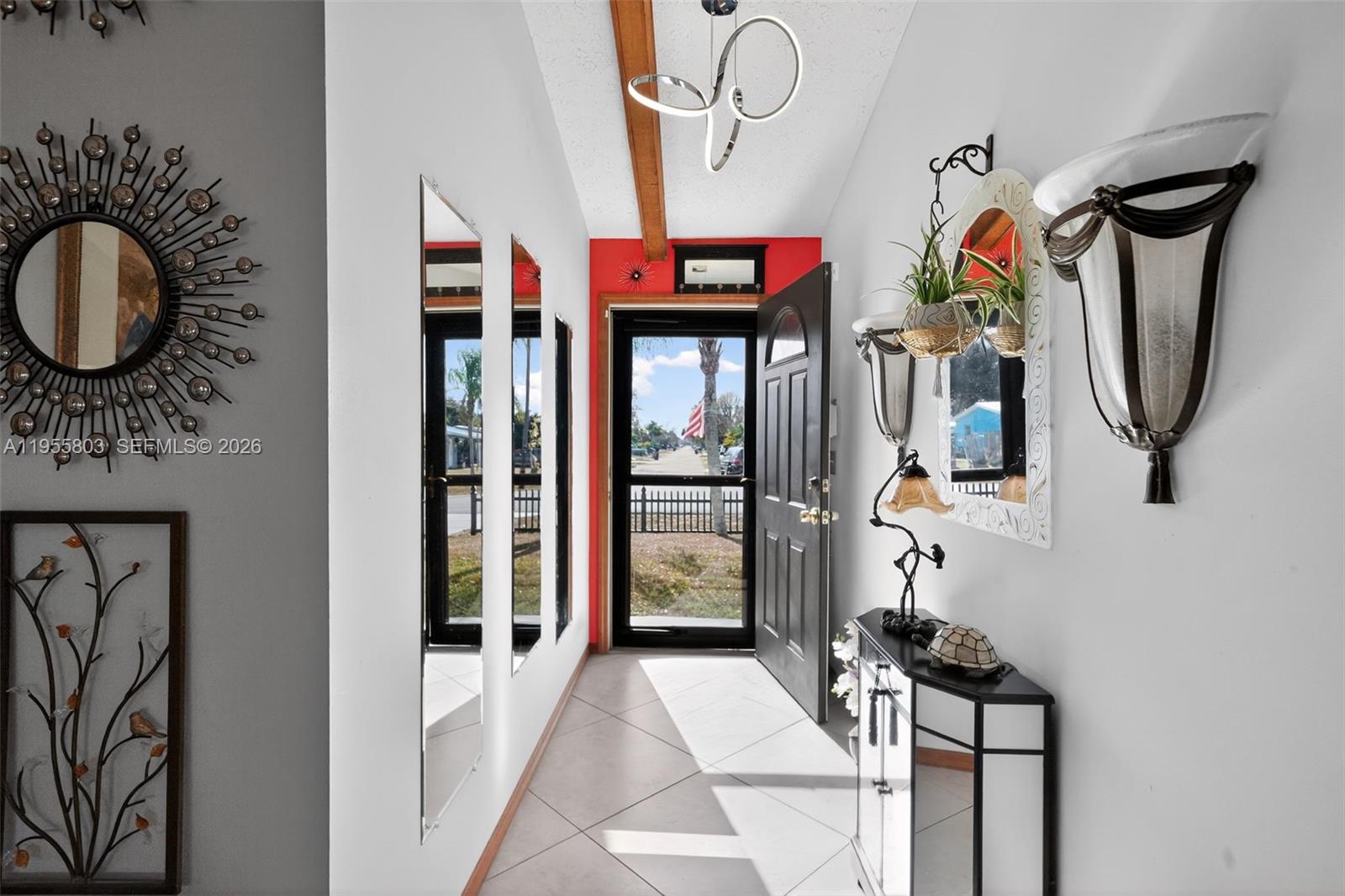 CORAL GARDENS - Residential