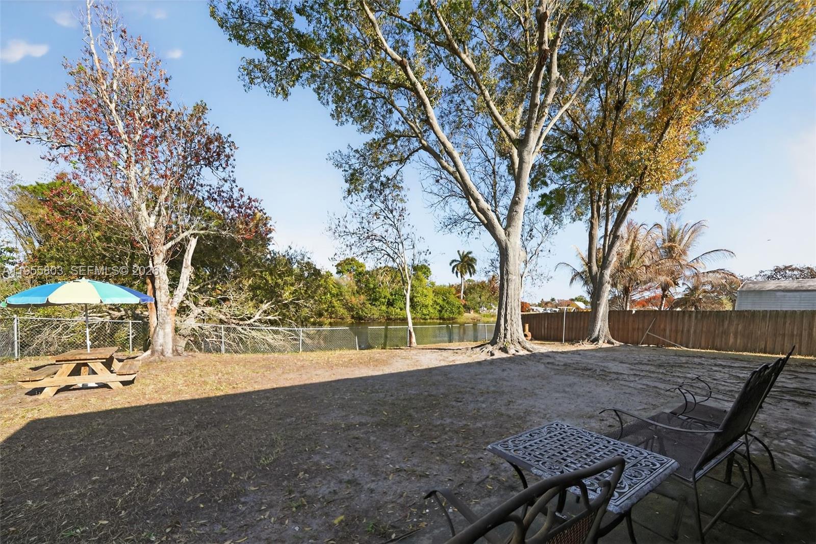 CORAL GARDENS - Residential