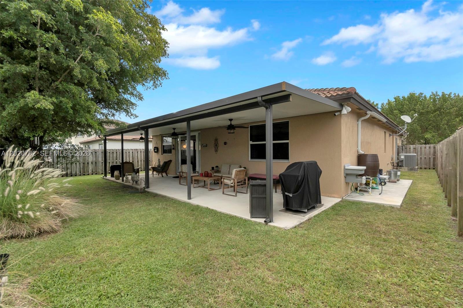 HEMINGWAY POINT - Residential