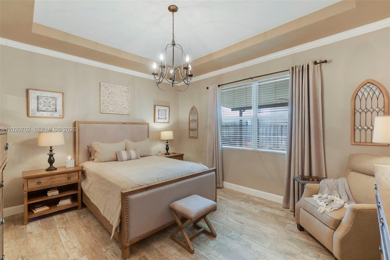 HEMINGWAY POINT - Residential