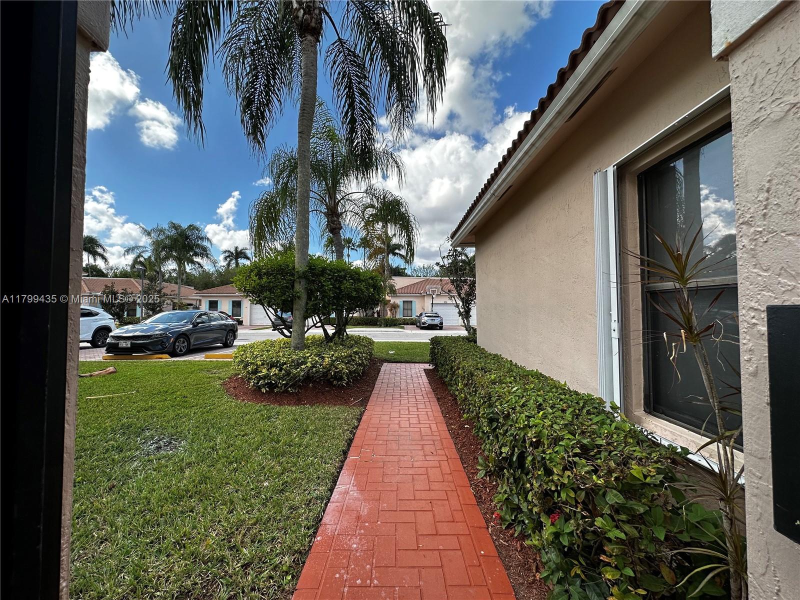 691 SW 158th Way