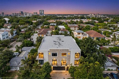 Photo of 909 NE 16th Ter #4, Fort Lauderdale, FL 33304 (MLS # A11903841) Photo of 909 NE 16th Ter #4, Fort Lauderdale, FL 33304 (MLS # A11903841)