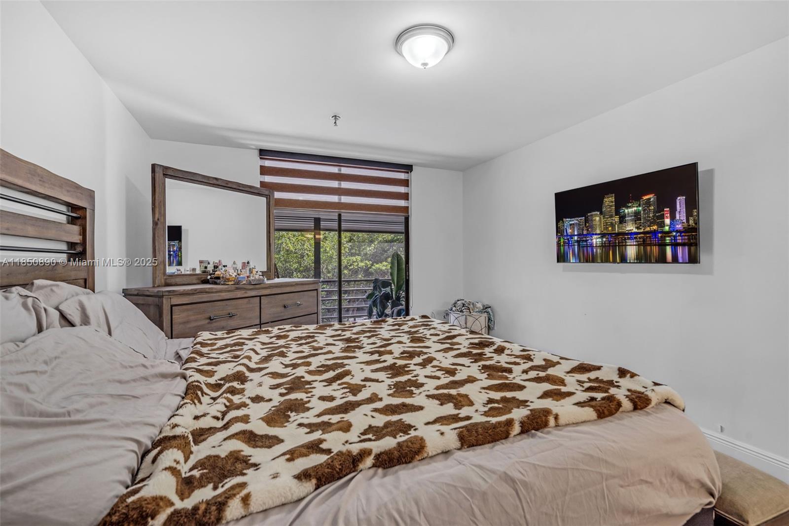 COCO WOOD CONDO - Residential